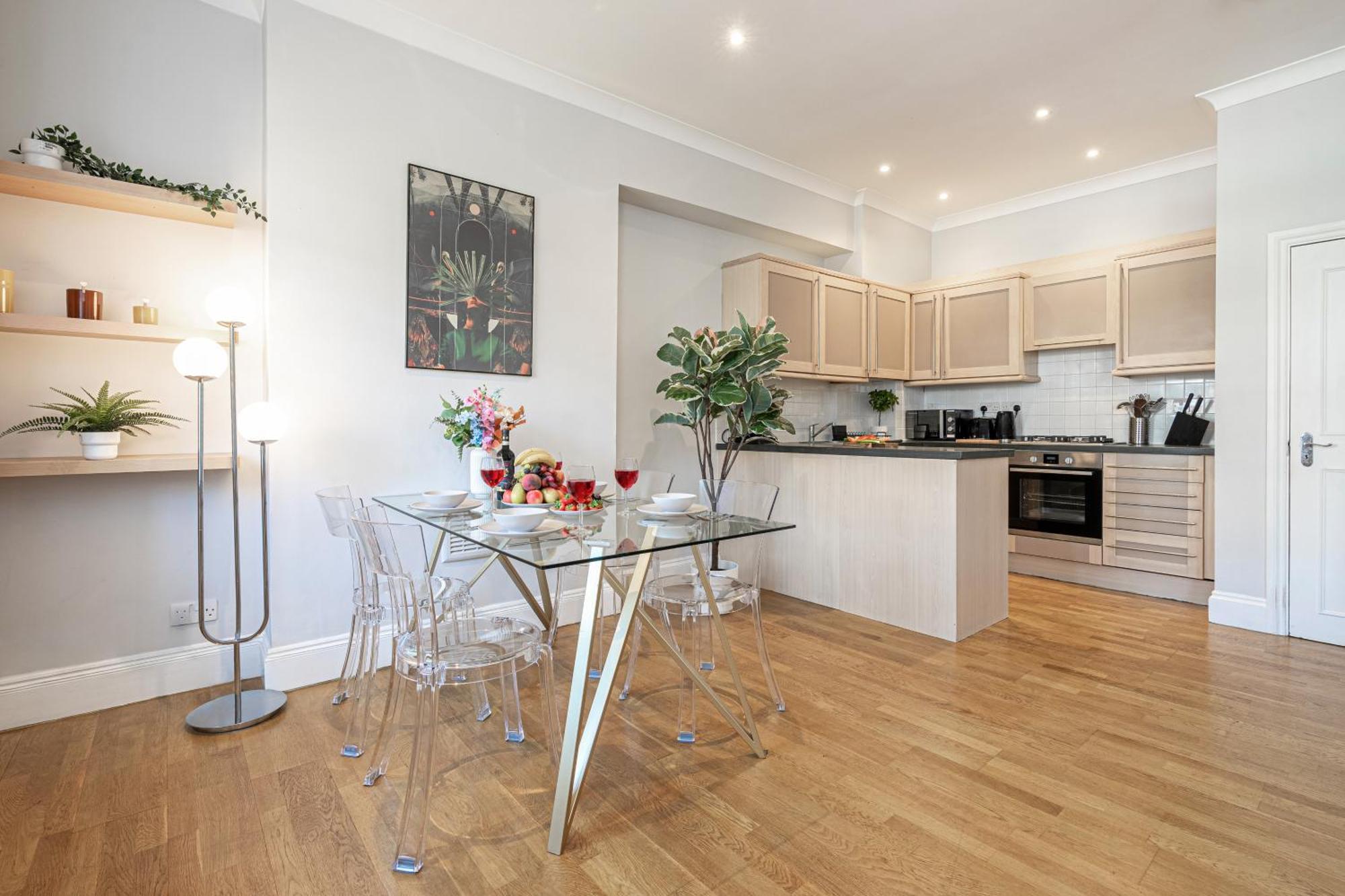 Stay At Kensington And Knightsbridge ลอนดอน ภายนอก รูปภาพ