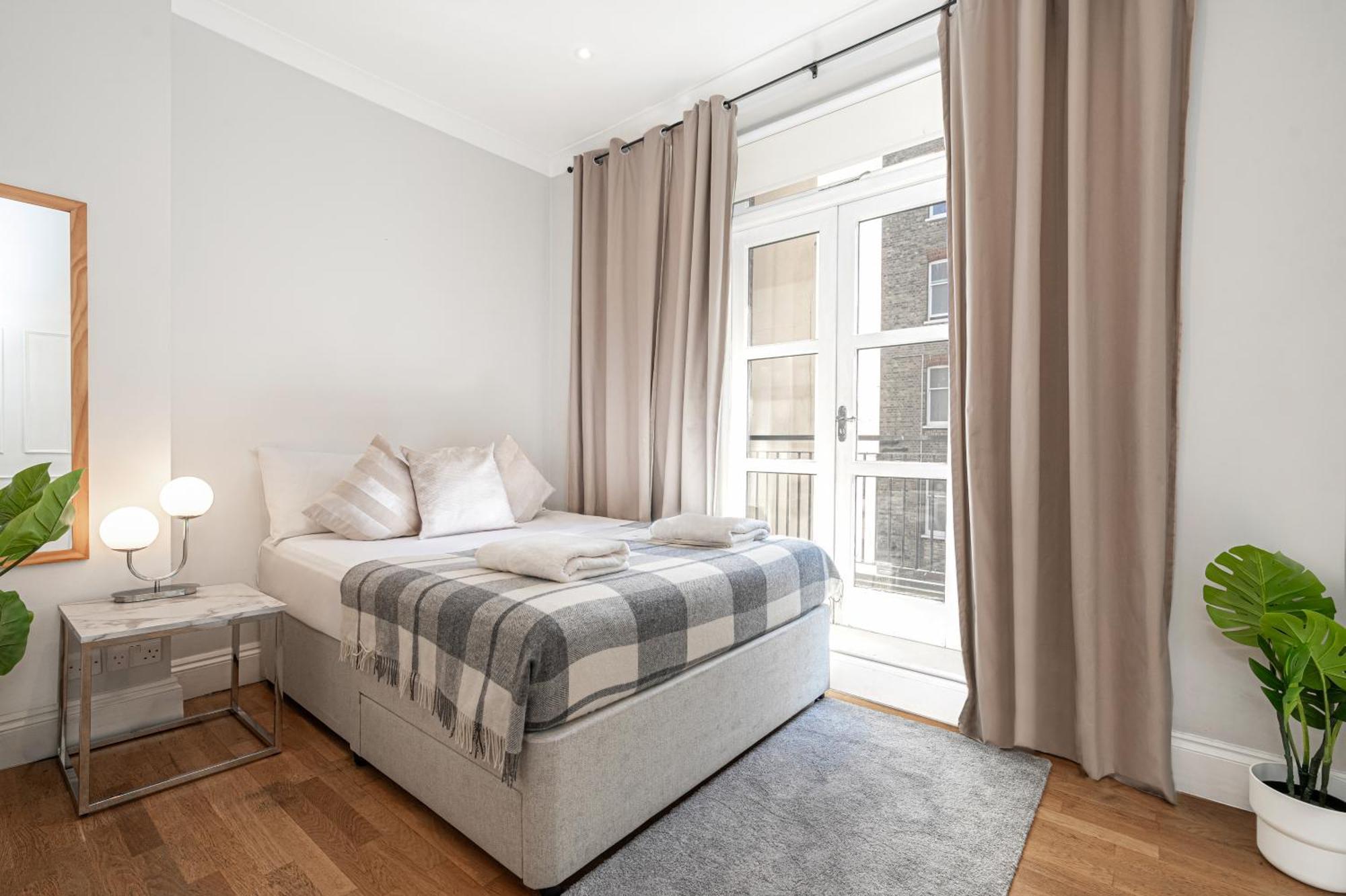 Stay At Kensington And Knightsbridge ลอนดอน ภายนอก รูปภาพ
