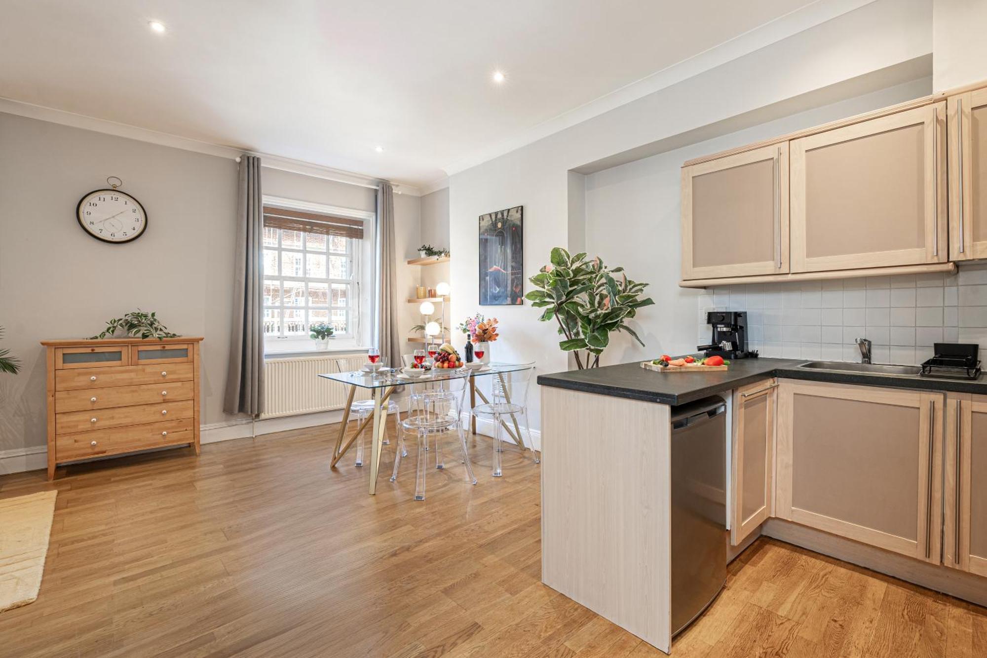 Stay At Kensington And Knightsbridge ลอนดอน ภายนอก รูปภาพ